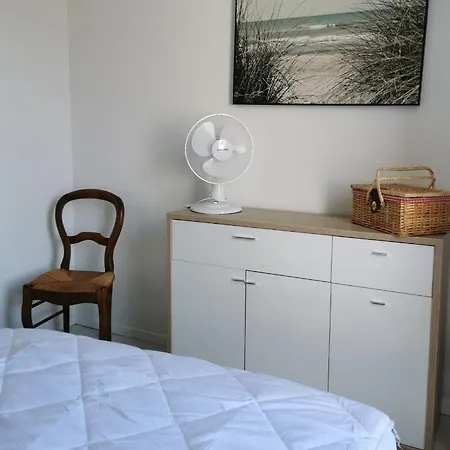 Appartamento NICE SPACIOUS house with TERRACE in HYÈRES *
